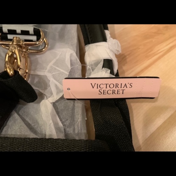 Victoria's Secret Handbags - NEW Victoria Secret rose and black bag! NWT!